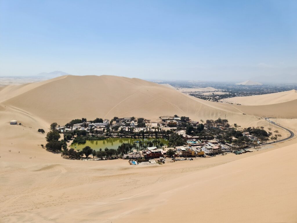 Oaza huacachina z lotu ptaka