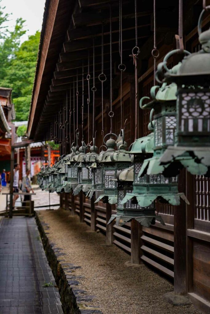 Lampiony w świątyni Kasuga Taisha.