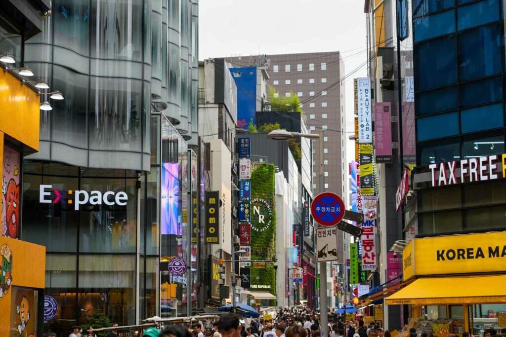 Zakupowy raj Myeongdong street.