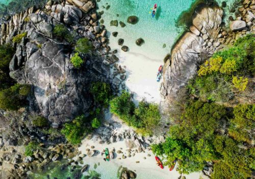 Mała wyspa Koh Kra obok wyspy Koh Lipe.